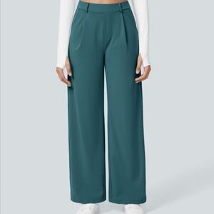 Halara Flex™ DayStretch High
Waisted Pocket Straight Leg Work Small